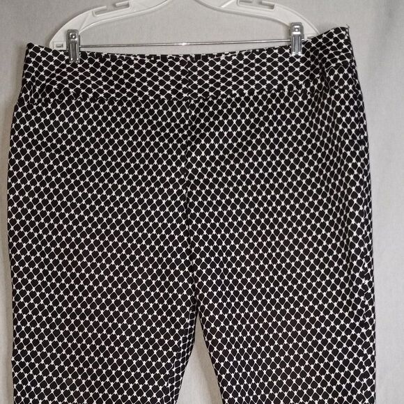 Worthington Modern Fit Black/White Capri Pants Women's Plus Size 18 - Picture 4 of 9